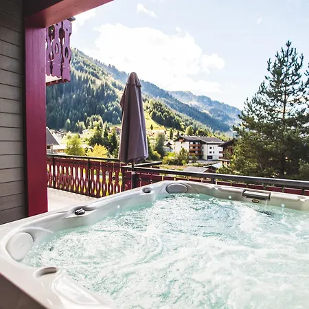 شاليه Chalet Les Alpes شاتيل