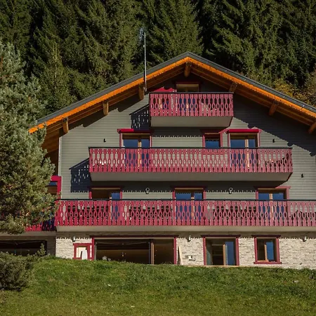 Chalet Chalet Les Alpes *